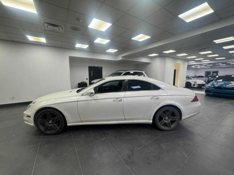 Mercedes-Benz CLS 55 CARFAX* АВТОФИНАНСИРАНЕ БЕЗ ПЪРВОНАЧАЛНА ВНОСКА, снимка 2 - Автомобили и джипове - 52705053