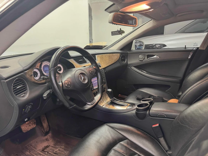Mercedes-Benz CLS 55 CARFAX* АВТОФИНАНСИРАНЕ БЕЗ ПЪРВОНАЧАЛНА ВНОСКА, снимка 5 - Автомобили и джипове - 52705053
