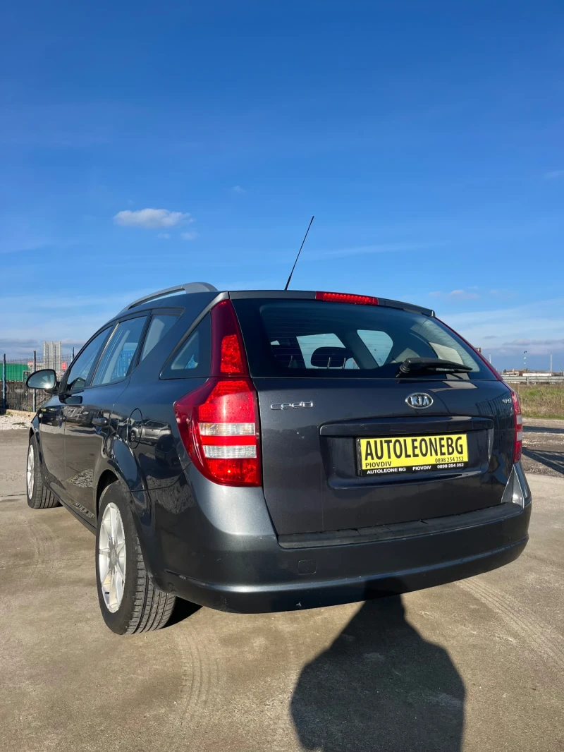 Kia Ceed 1.6 CRDi, снимка 6 - Автомобили и джипове - 52811998