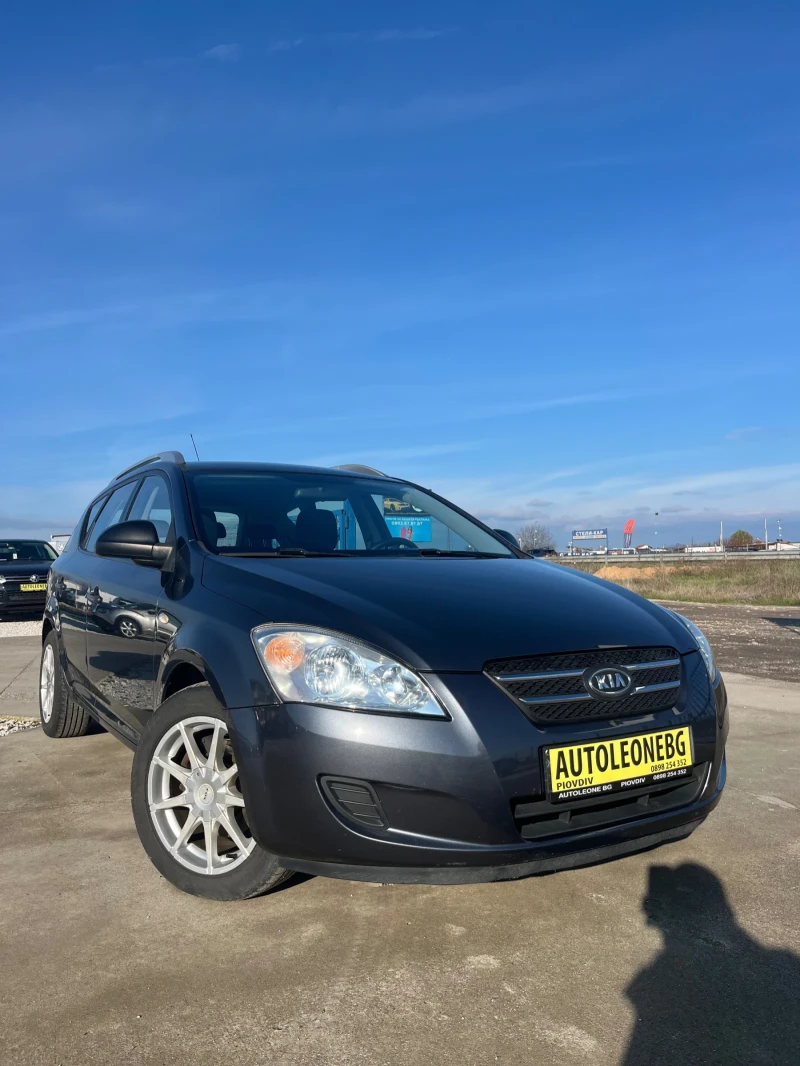 Kia Ceed 1.6 CRDi, снимка 3 - Автомобили и джипове - 52811998