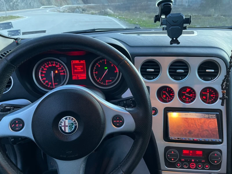 Alfa Romeo 159 sportwagon 1.9 JTDm, снимка 14 - Автомобили и джипове - 52841195