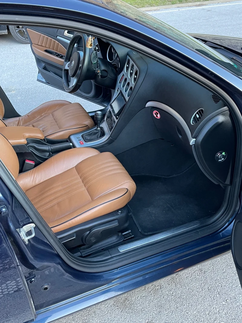 Alfa Romeo 159 sportwagon 1.9 JTDm, снимка 10 - Автомобили и джипове - 52841195