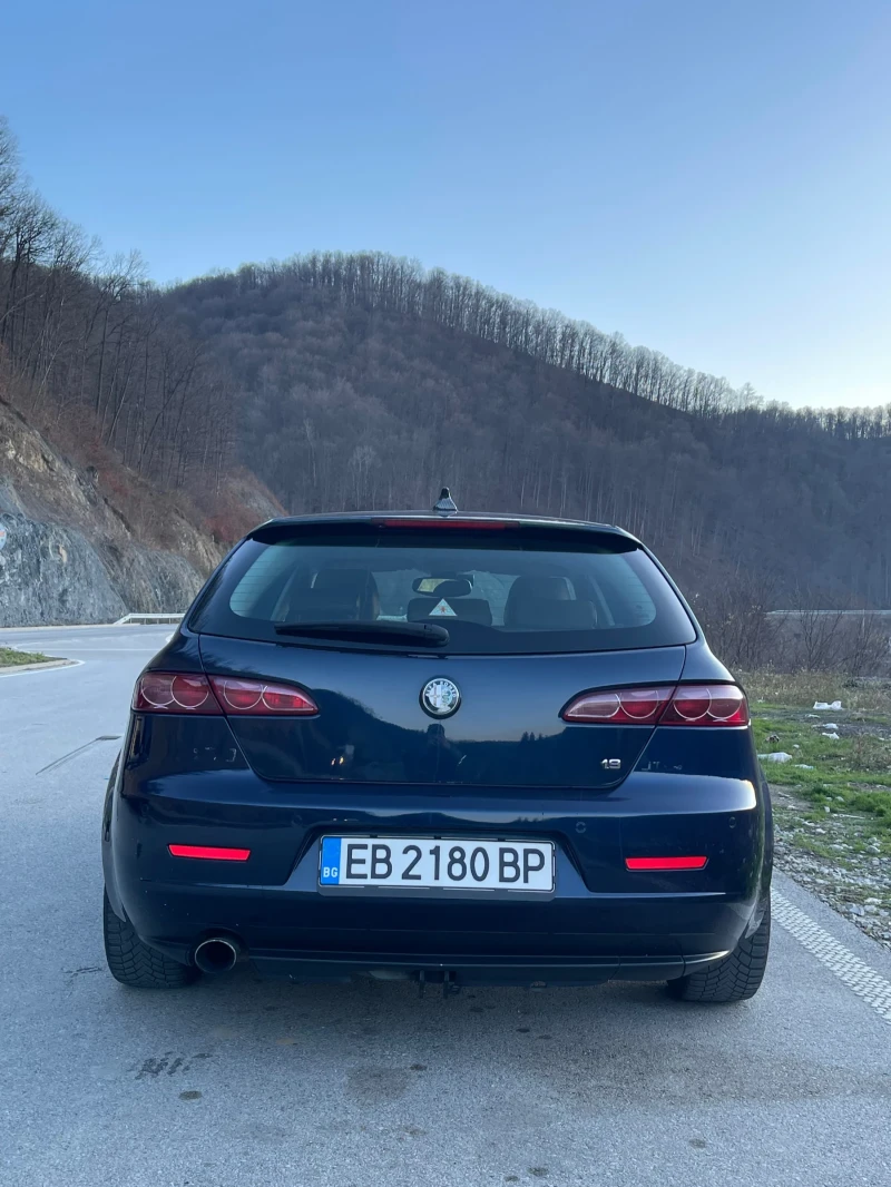 Alfa Romeo 159 sportwagon 1.9 JTDm, снимка 5 - Автомобили и джипове - 52841195