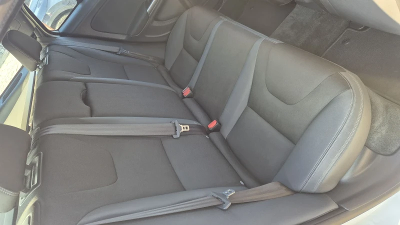 Volvo V60 2.0 D4 163 АВТОМАТ АЙСИН ЯПОНИЯ ЛИЗИНГ ВИДЕО , снимка 6 - Автомобили и джипове - 53156594