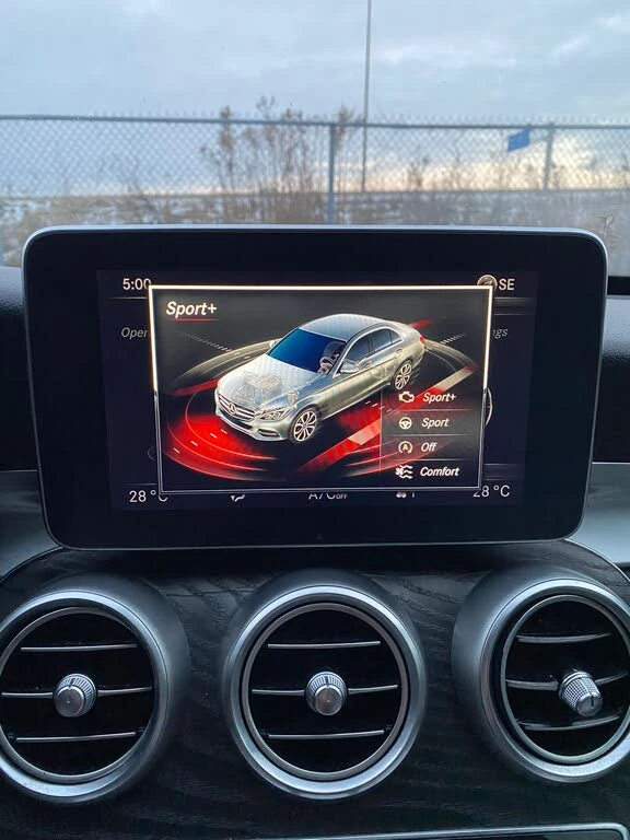 Mercedes-Benz C 300 4MATIC* АвтоКредит* (ЦЕНА ДО БГ), снимка 12 - Автомобили и джипове - 53007435