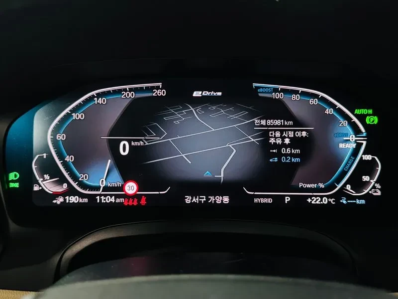 BMW 330  (G20) 330E, снимка 9 - Автомобили и джипове - 54787308