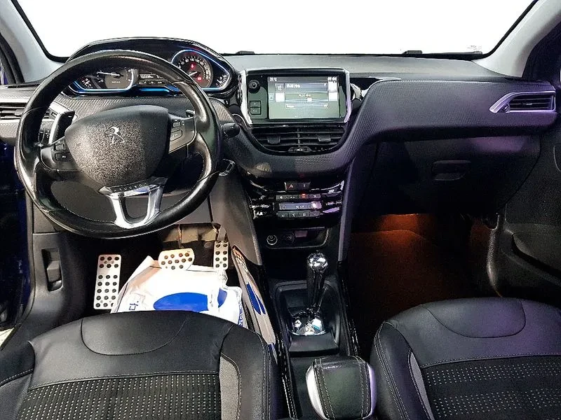 Peugeot 2008 1.6 BlueHDI - САМО 30% АВАНС, снимка 7 - Автомобили и джипове - 56016759