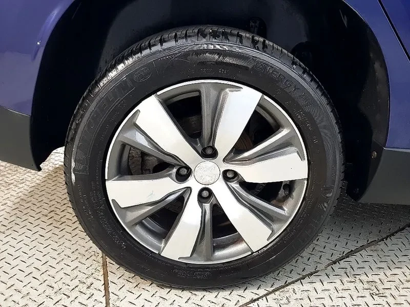 Peugeot 2008 1.6 BlueHDI - САМО 30% АВАНС, снимка 5 - Автомобили и джипове - 56016759