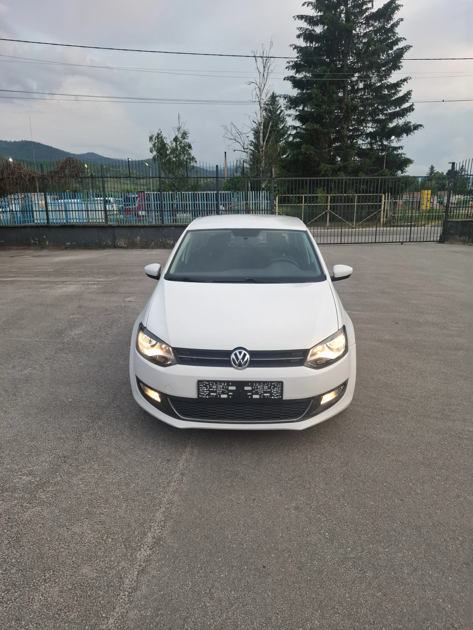 VW Polo 1.6TDI 90к.с - изображение 9