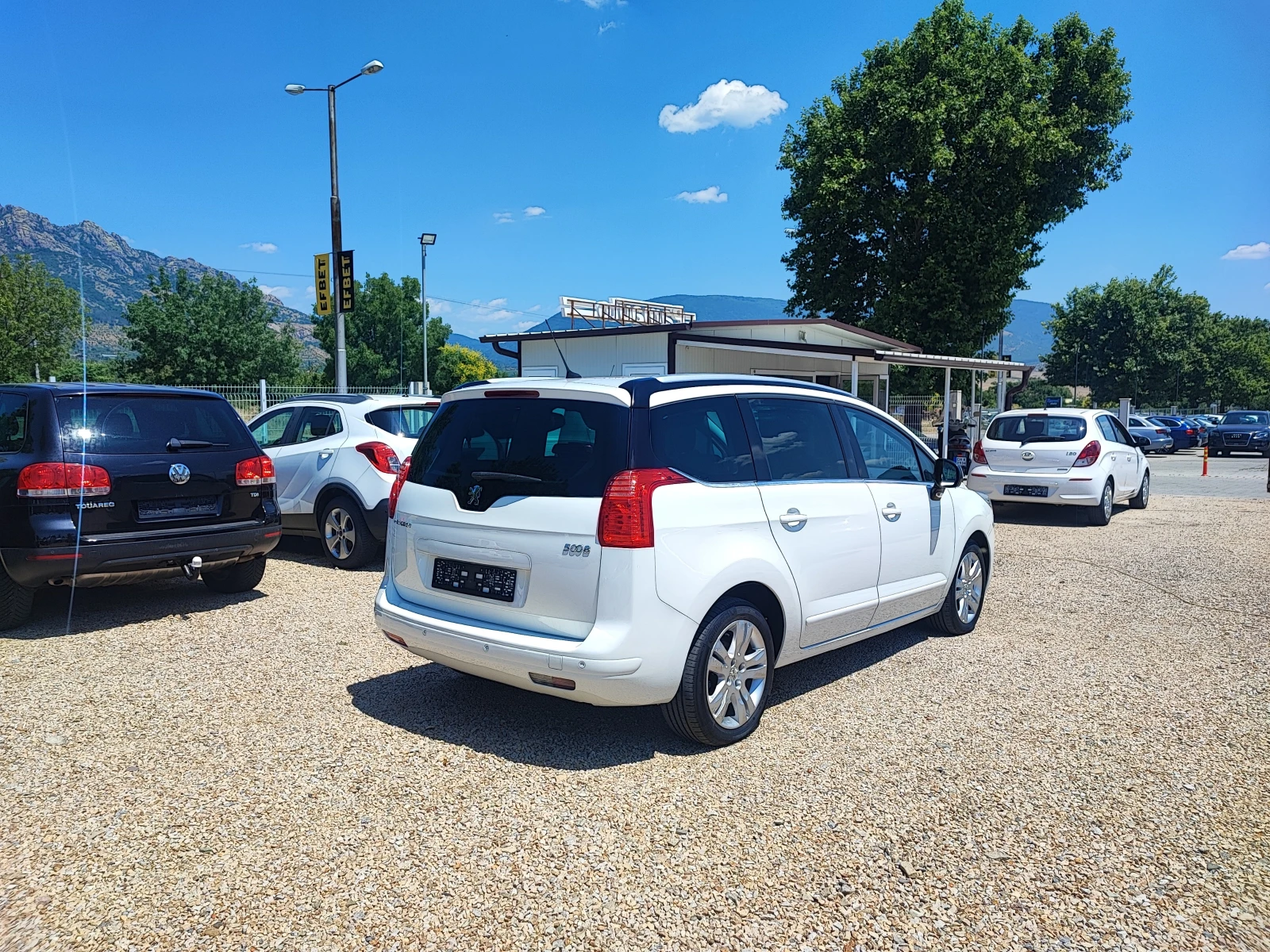 Peugeot 5008 КАТО НОВА - изображение 6