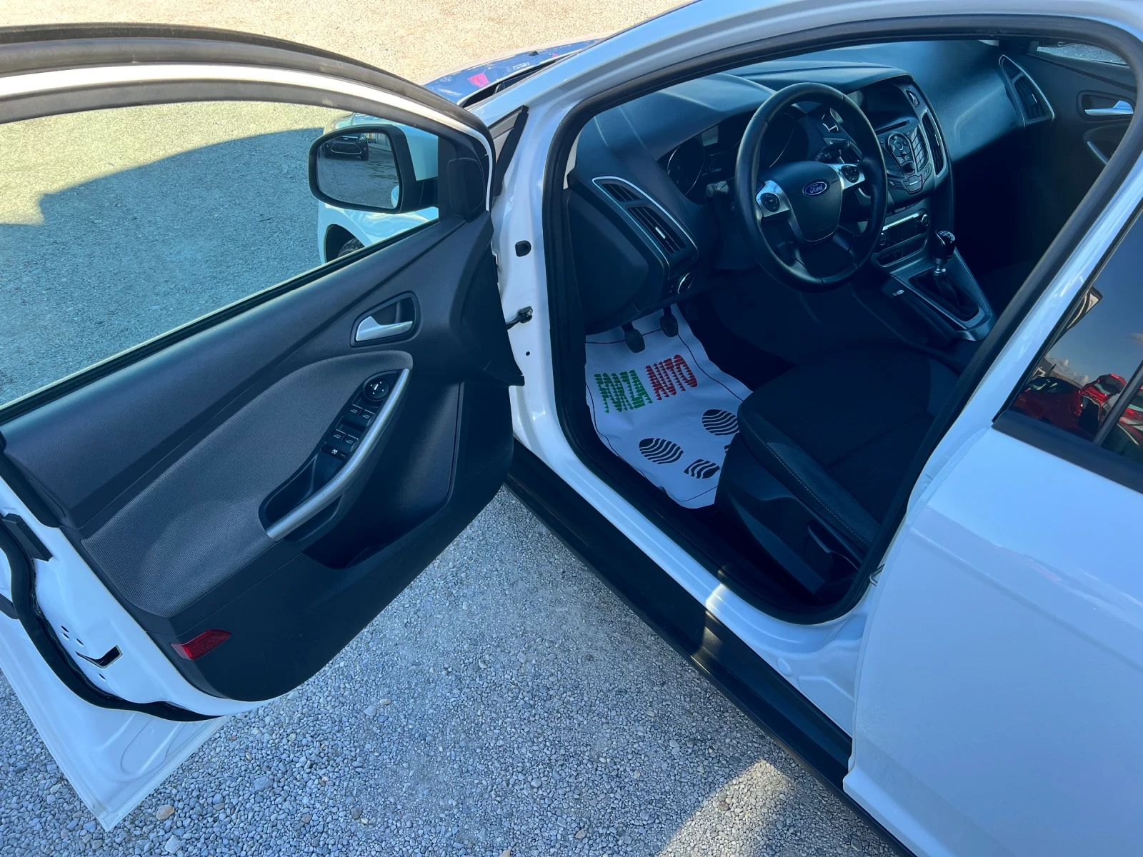 Ford Focus 1.6 TDCI | Mobile.bg — изображение 11