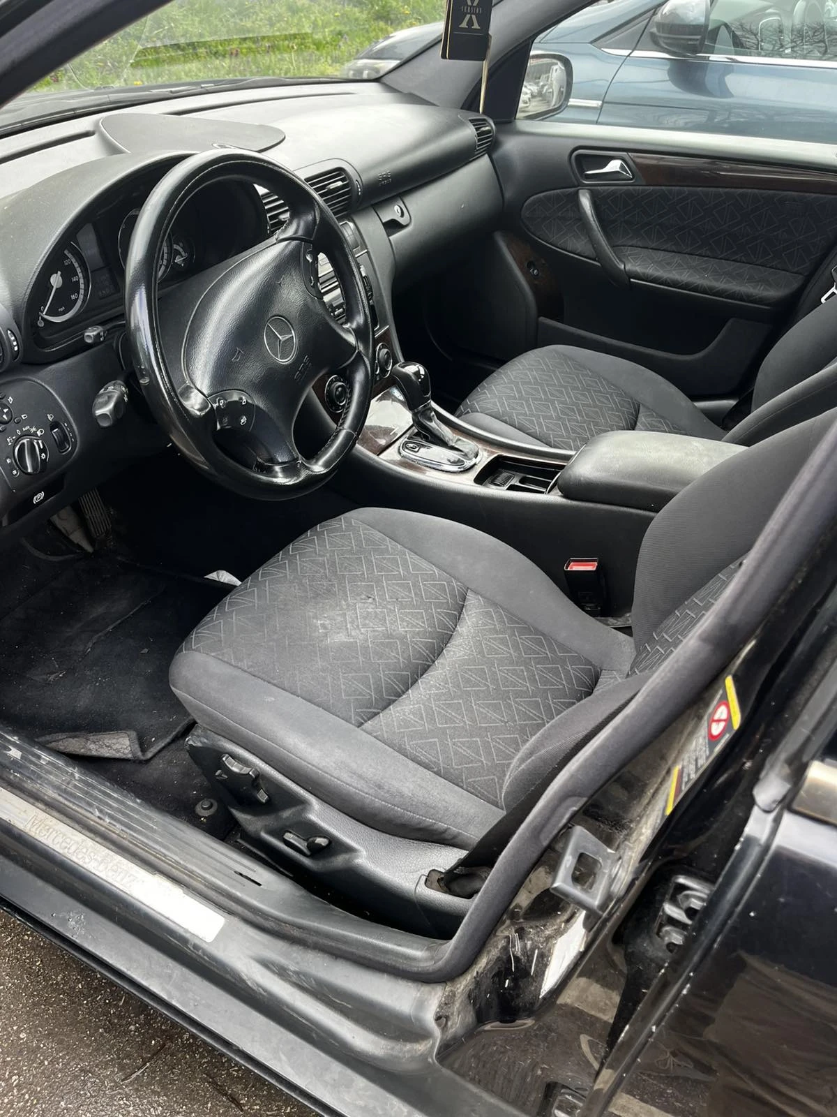 Mercedes-Benz C 200 CDI, снимка 8 - Автомобили и джипове - 53952338