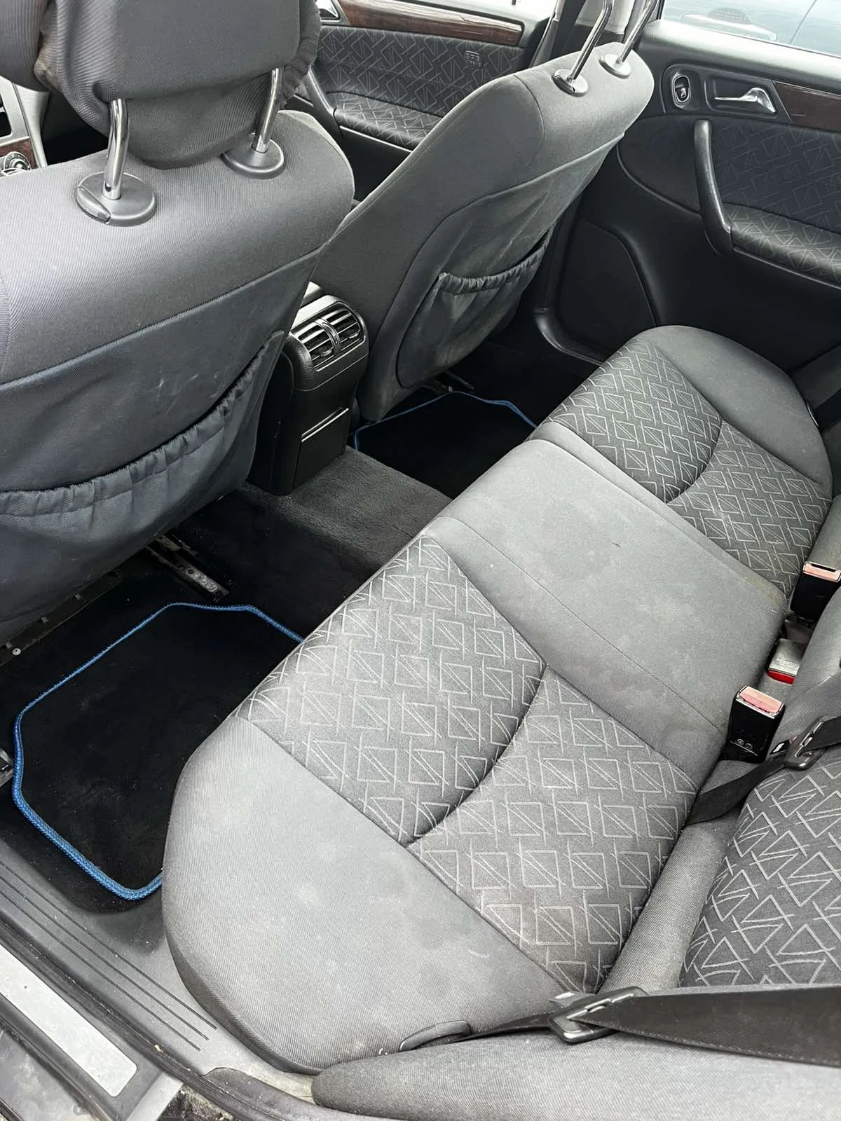 Mercedes-Benz C 200 CDI, снимка 3 - Автомобили и джипове - 53952338