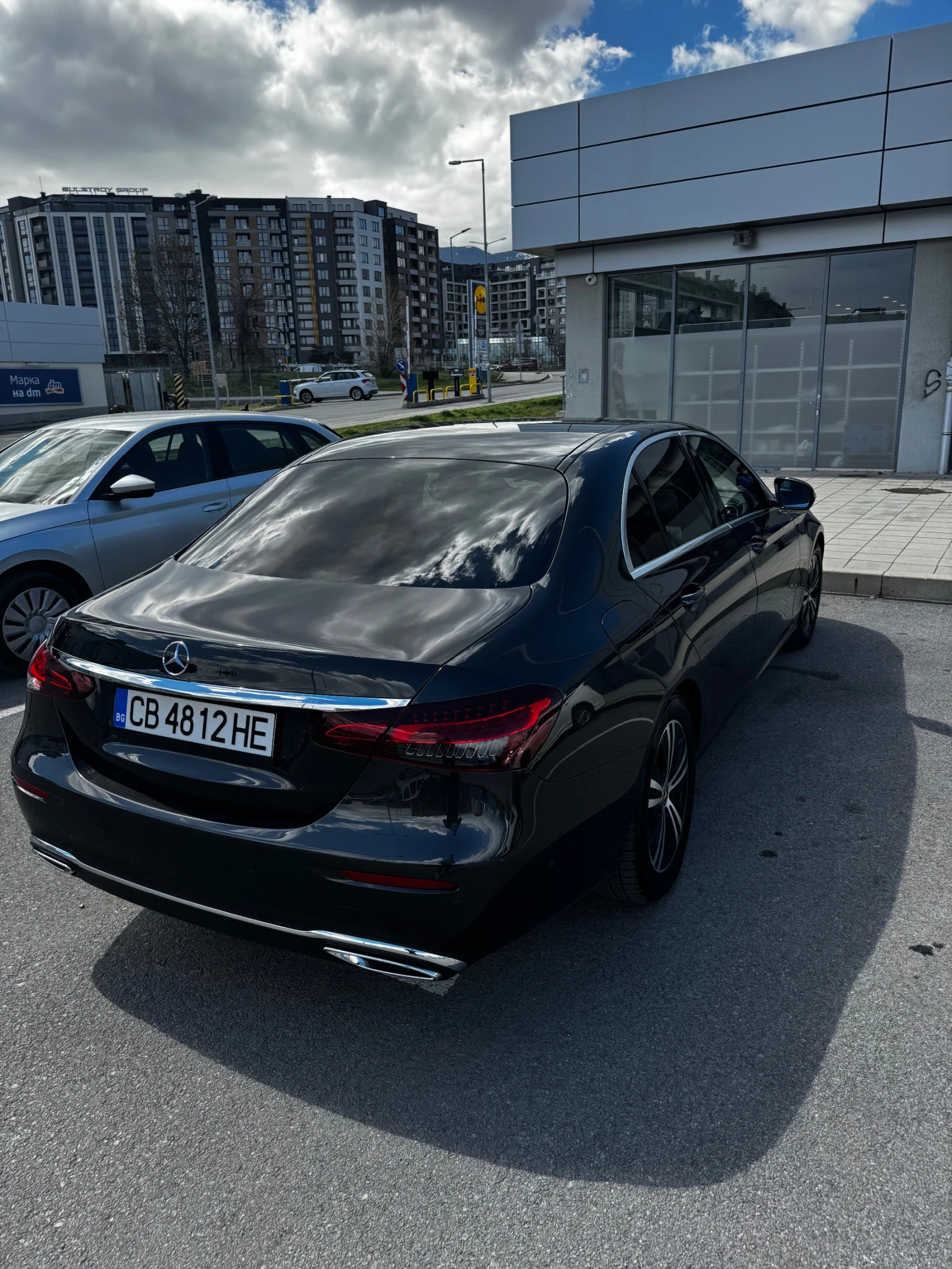 Mercedes-Benz E 200, снимка 3 - Автомобили и джипове - 54148877