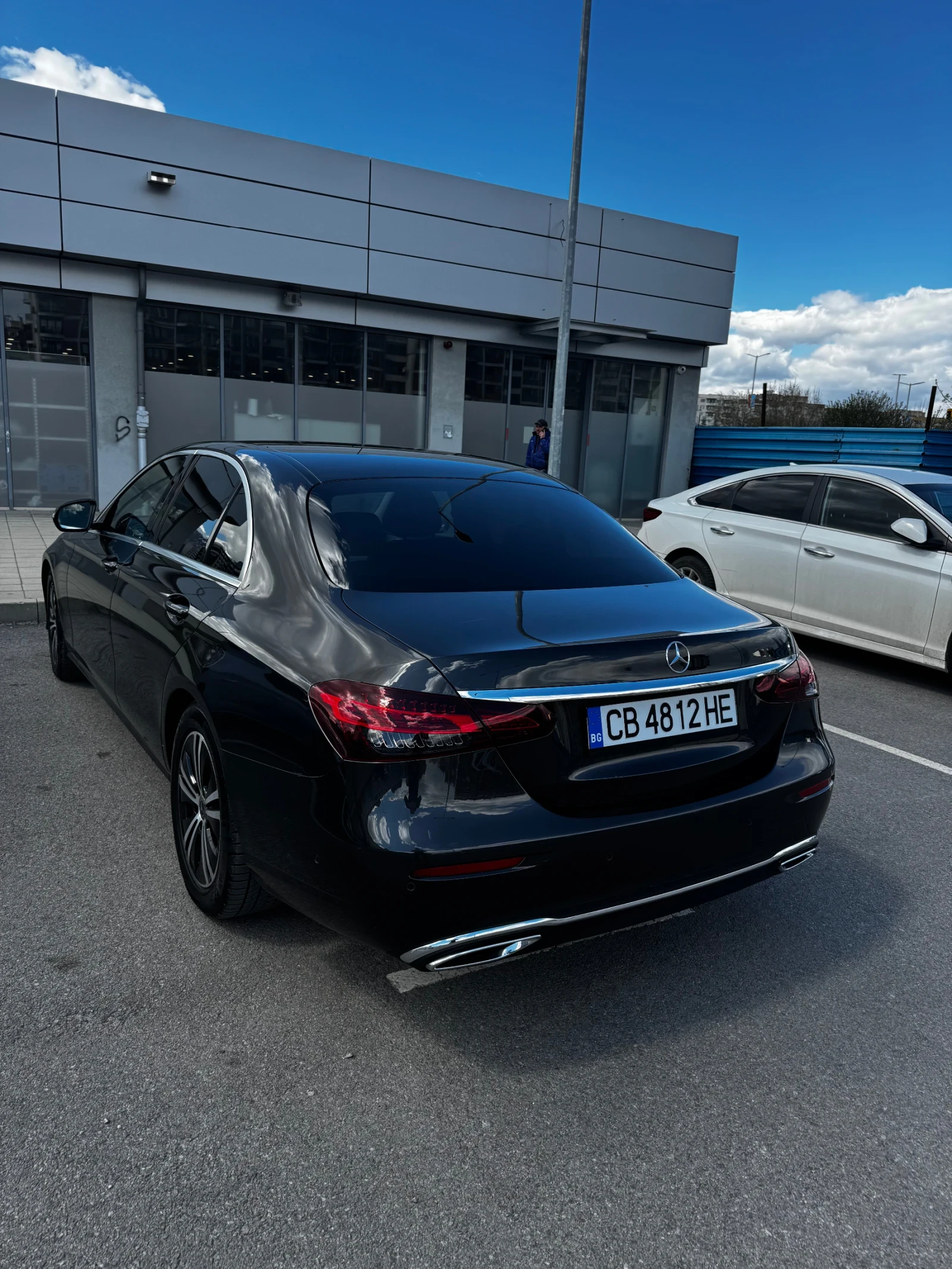 Mercedes-Benz E 200, снимка 5 - Автомобили и джипове - 54148877