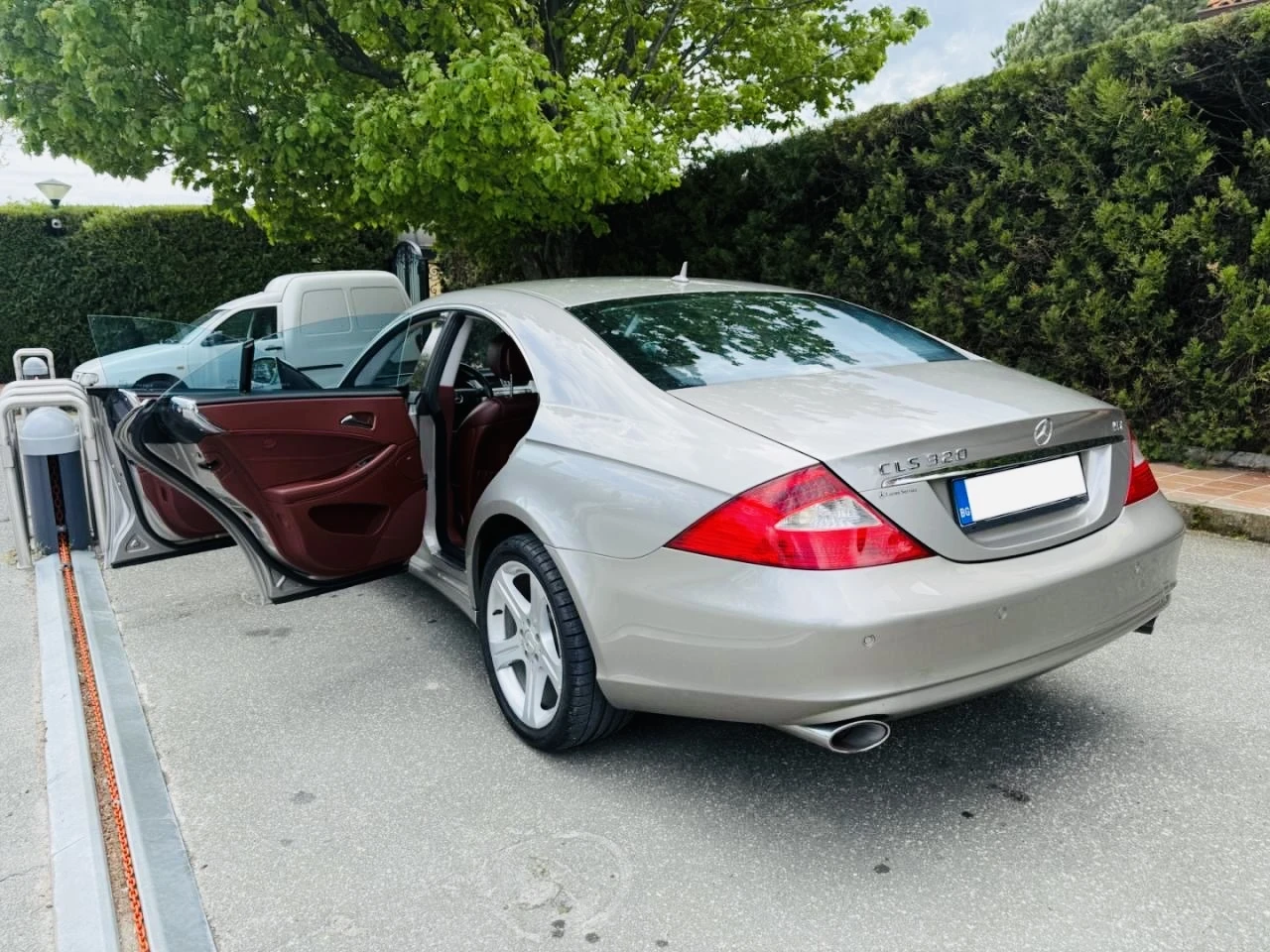 Mercedes-Benz CLS 320, снимка 5 - Автомобили и джипове - 54380763