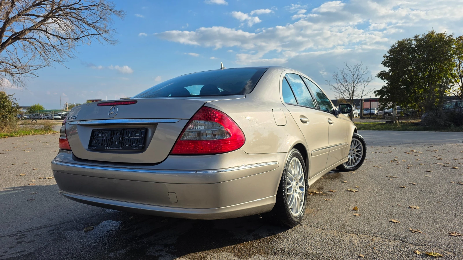 Mercedes-Benz E 280 УНИКАТ/FACE LIFT, снимка 5 - Автомобили и джипове - 54416973