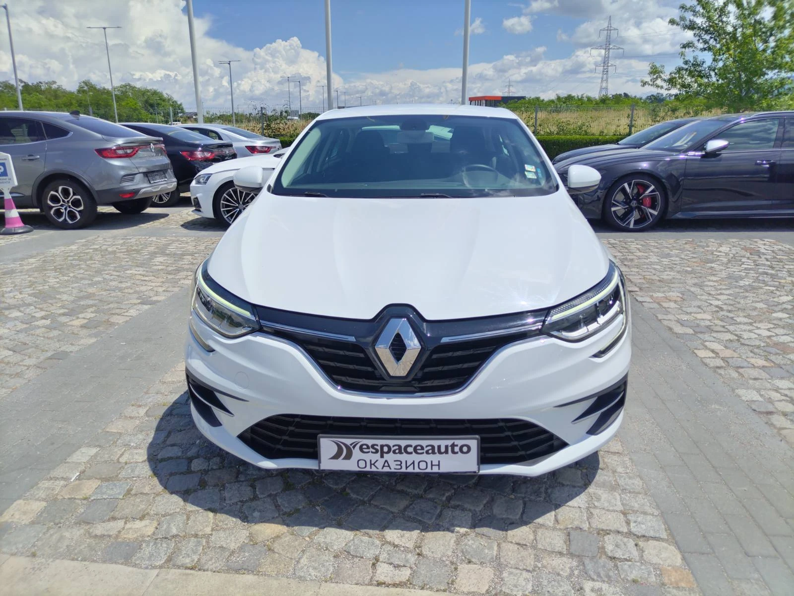 Renault Megane 1.3Tce/ 140к.с., снимка 2 - Автомобили и джипове - 54953287
