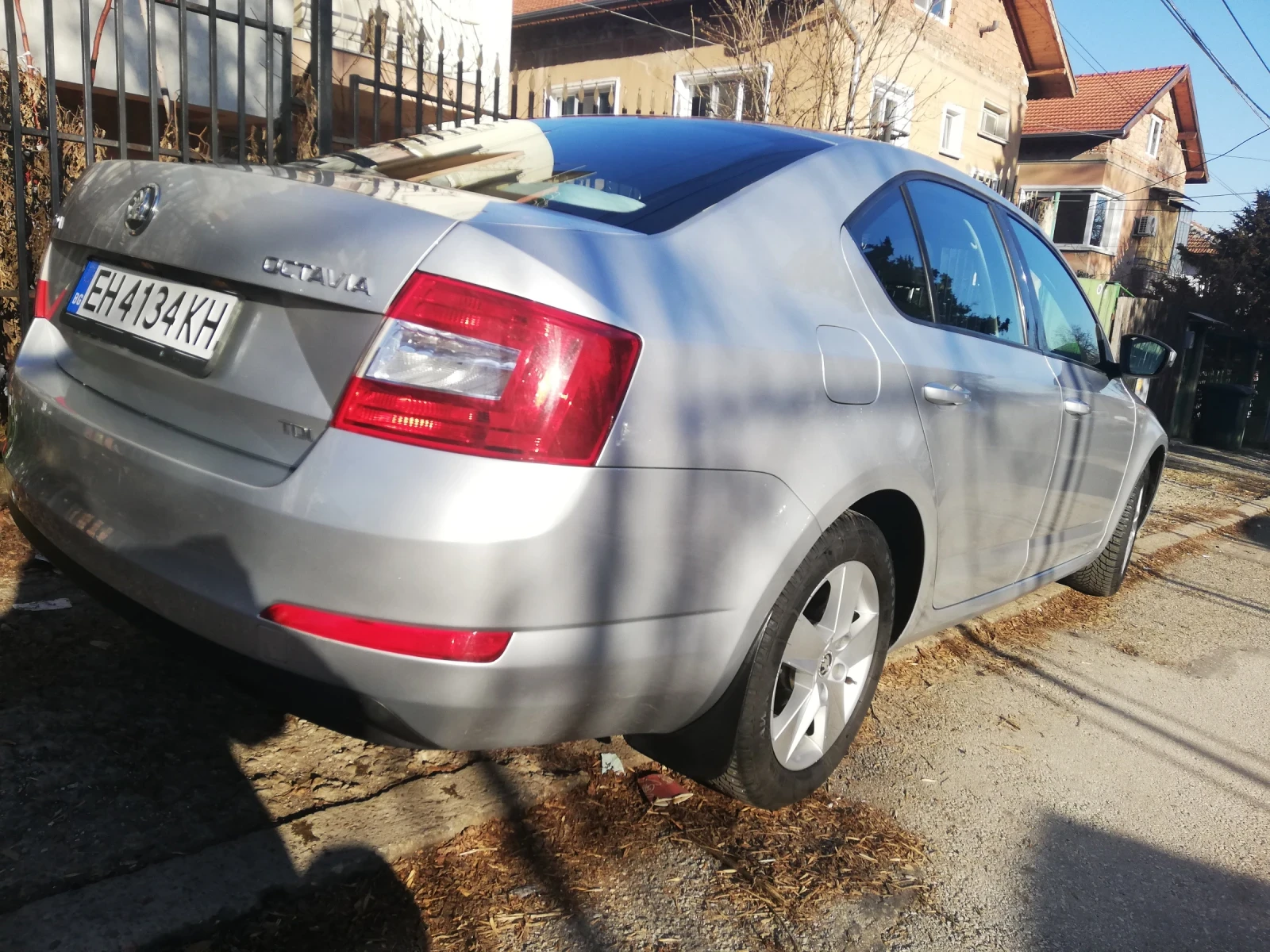 Skoda Octavia 1.6, снимка 3 - Автомобили и джипове - 55336431