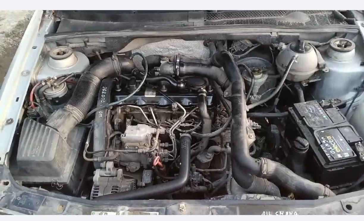 VW Vento, снимка 5 - Автомобили и джипове - 55349082