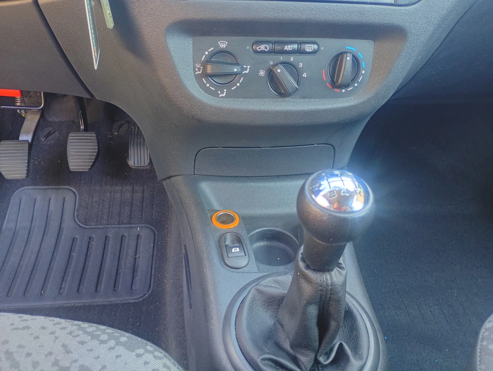 Citroen C2 Товарна клима , снимка 16 - Автомобили и джипове - 55555814
