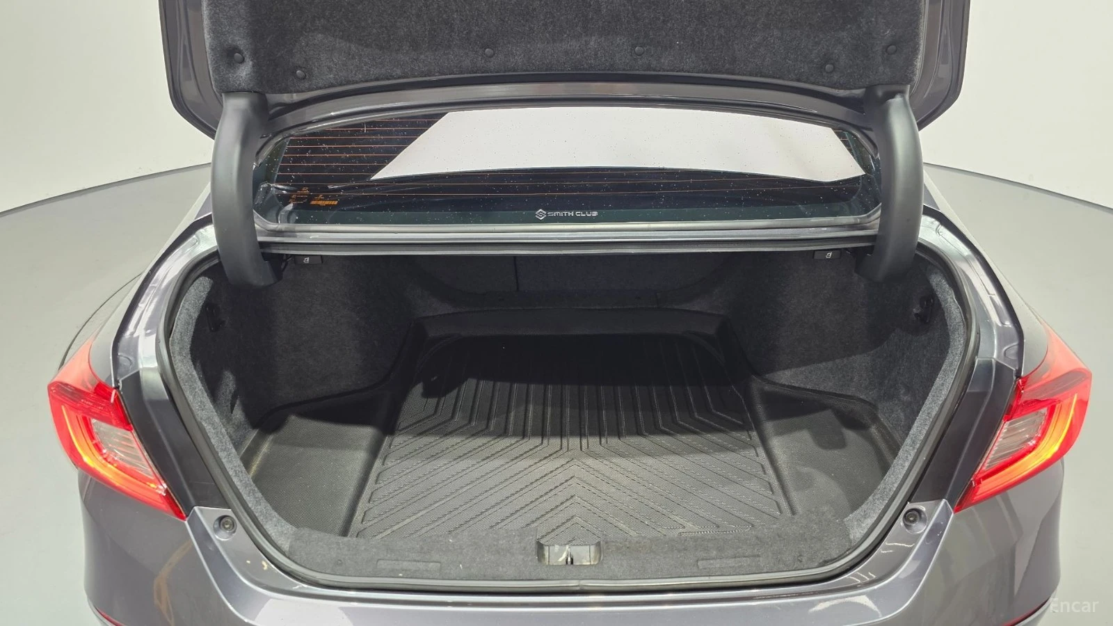 Honda Accord * ПАНО* LED* KEYLESS* Camera* ПОДГРЕВ* , снимка 17 - Автомобили и джипове - 55570781