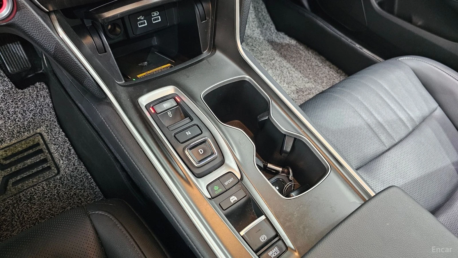 Honda Accord * ПАНО* LED* KEYLESS* Camera* ПОДГРЕВ* , снимка 8 - Автомобили и джипове - 55570781
