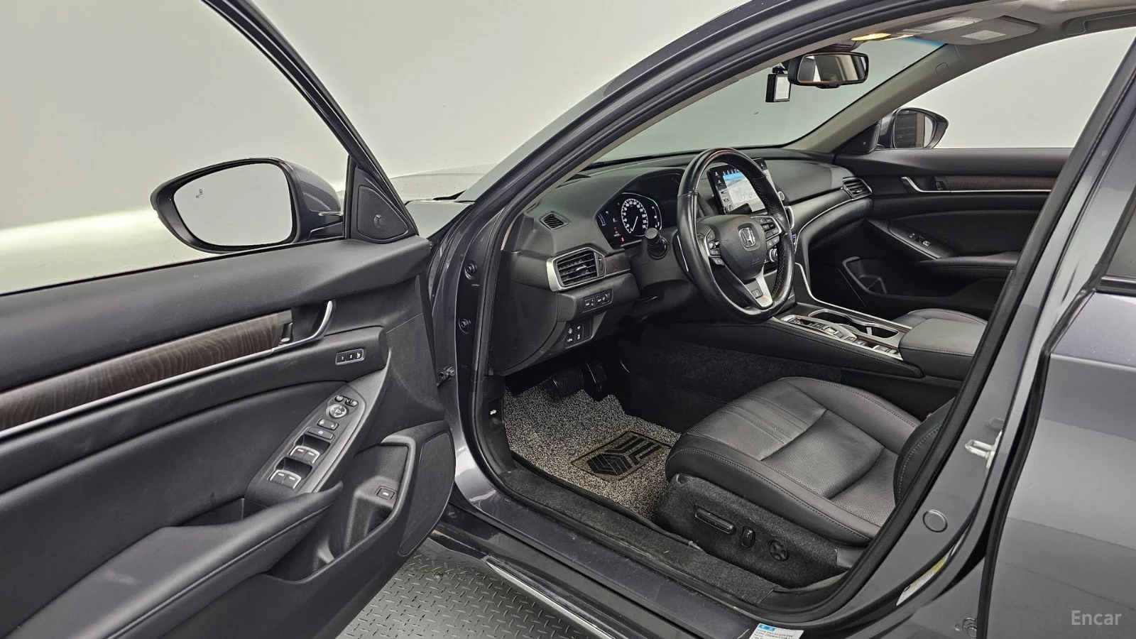 Honda Accord * ПАНО* LED* KEYLESS* Camera* ПОДГРЕВ* , снимка 9 - Автомобили и джипове - 55570781