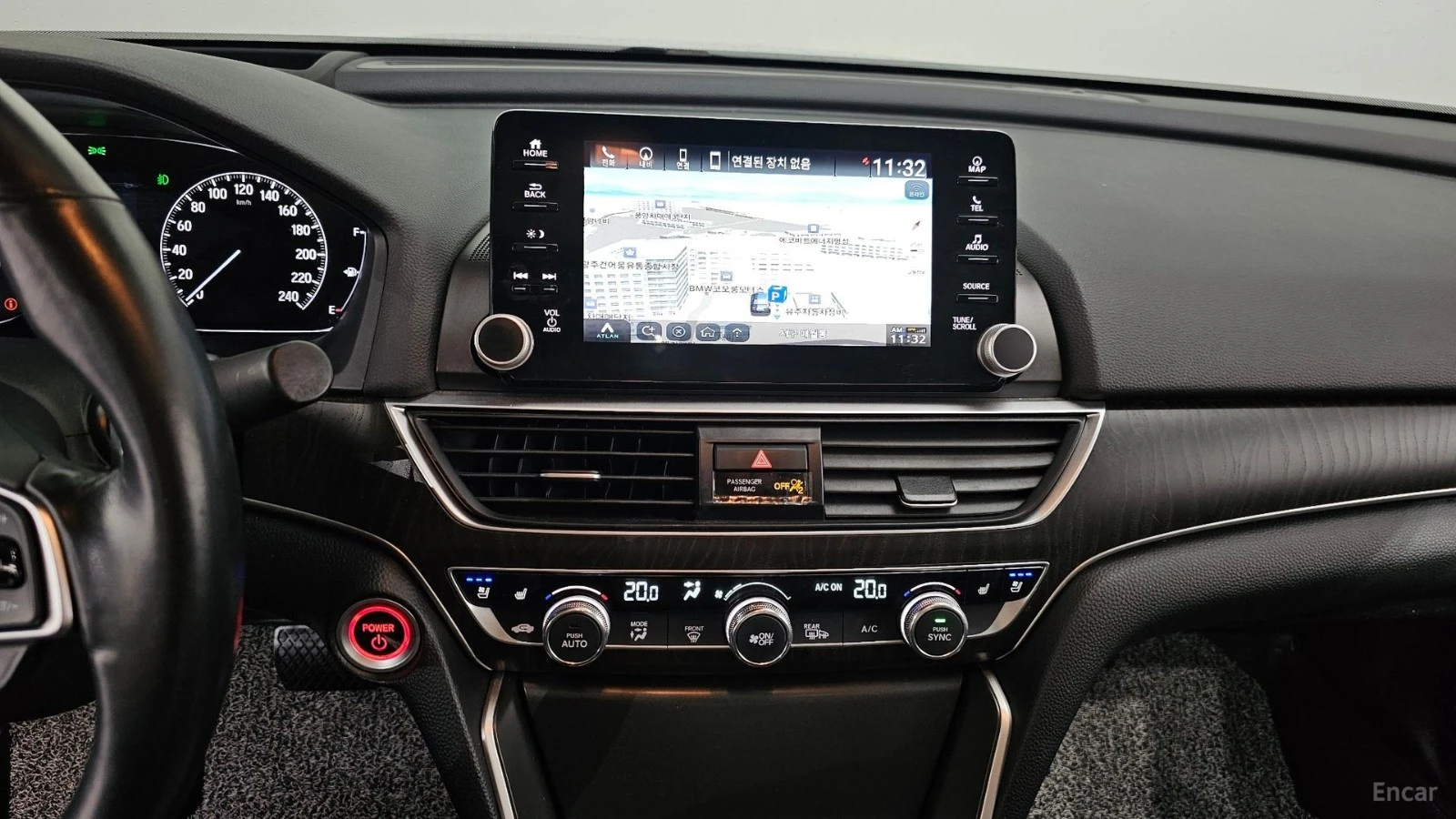Honda Accord * ПАНО* LED* KEYLESS* Camera* ПОДГРЕВ* , снимка 13 - Автомобили и джипове - 55570781