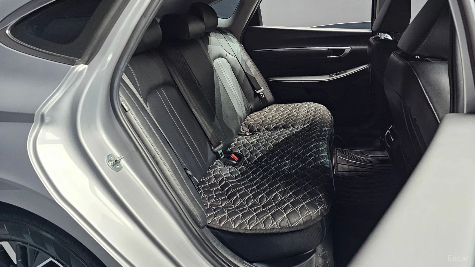 Hyundai Sonata * ПАНО* KEYLESS* Camera* ПОДГРЕВ* , снимка 10 - Автомобили и джипове - 55577898