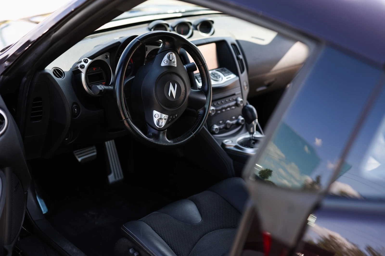 Nissan 370Z * BOSE* Keyless* , снимка 7 - Автомобили и джипове - 56015430