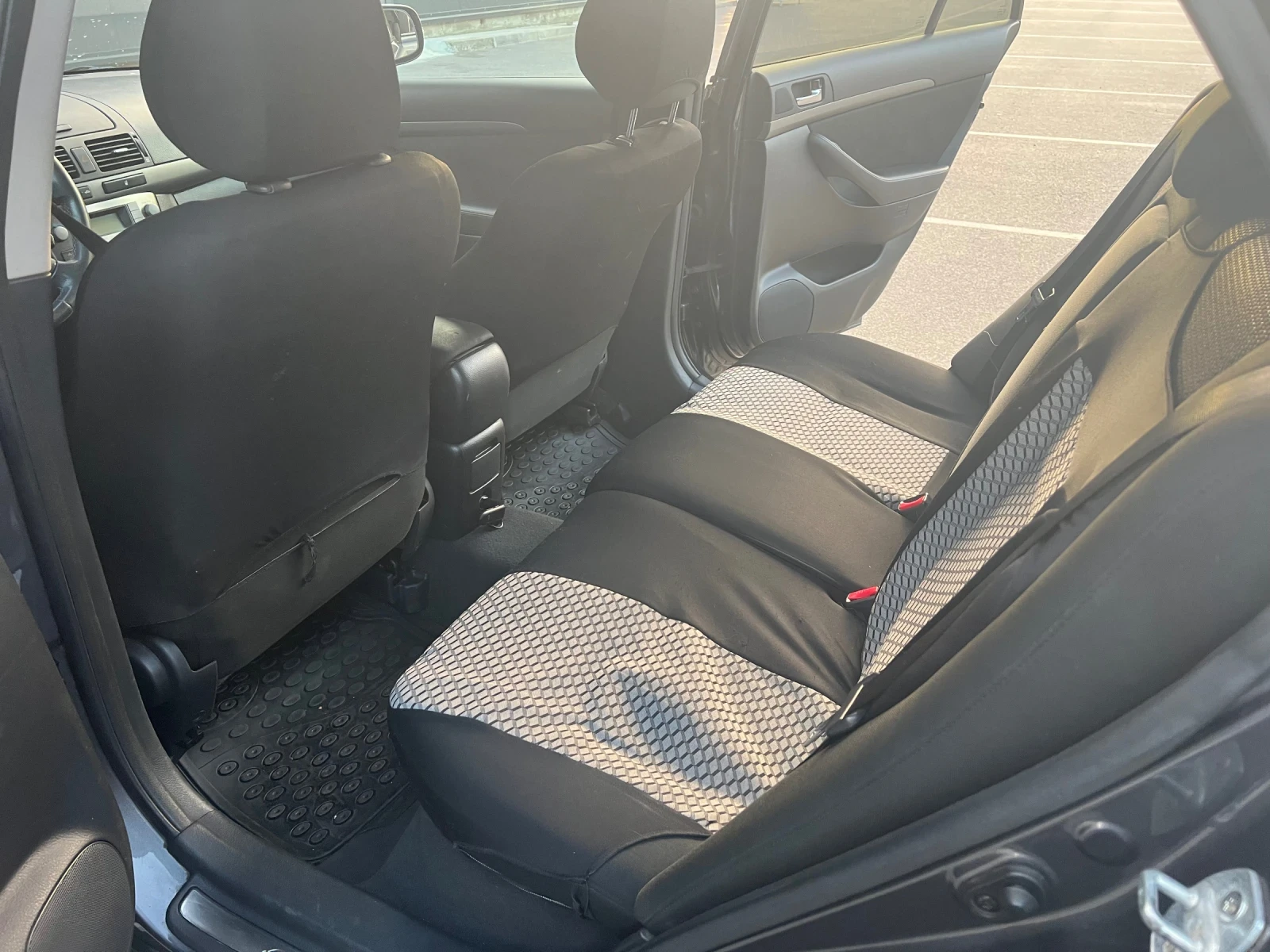 Toyota Avensis D2D, снимка 10 - Автомобили и джипове - 56381017