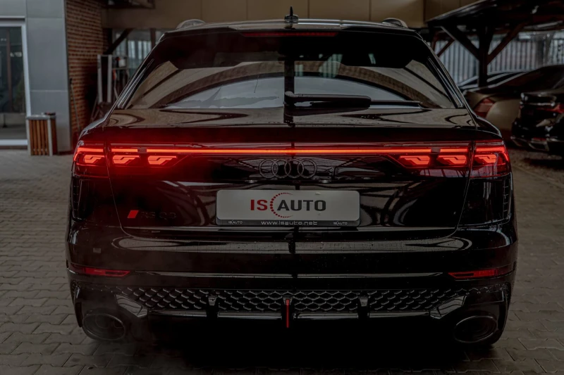 Audi RSQ8 Perf/Bang&Olufsen/Exclusiv/Dist/3D Камера/Пано, снимка 4 - Автомобили и джипове - 53225651