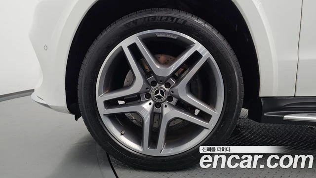 Mercedes-Benz GLS 350, снимка 5 - Автомобили и джипове - 56077588