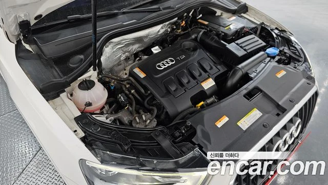 Audi Q3, снимка 6 - Автомобили и джипове - 56082428