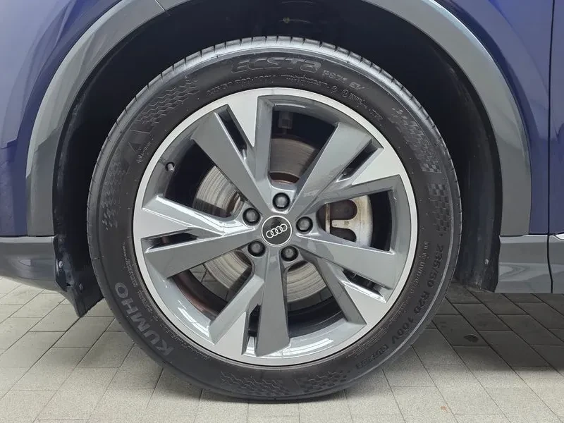 Audi Q4 40 Premium - ���� 30% ����� | Mobile.bg � ����������� 4