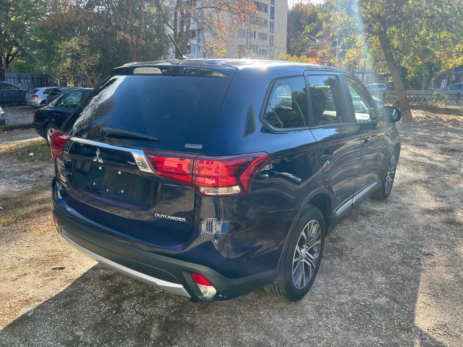 Mitsubishi Outlander 2.4i - изображение 7