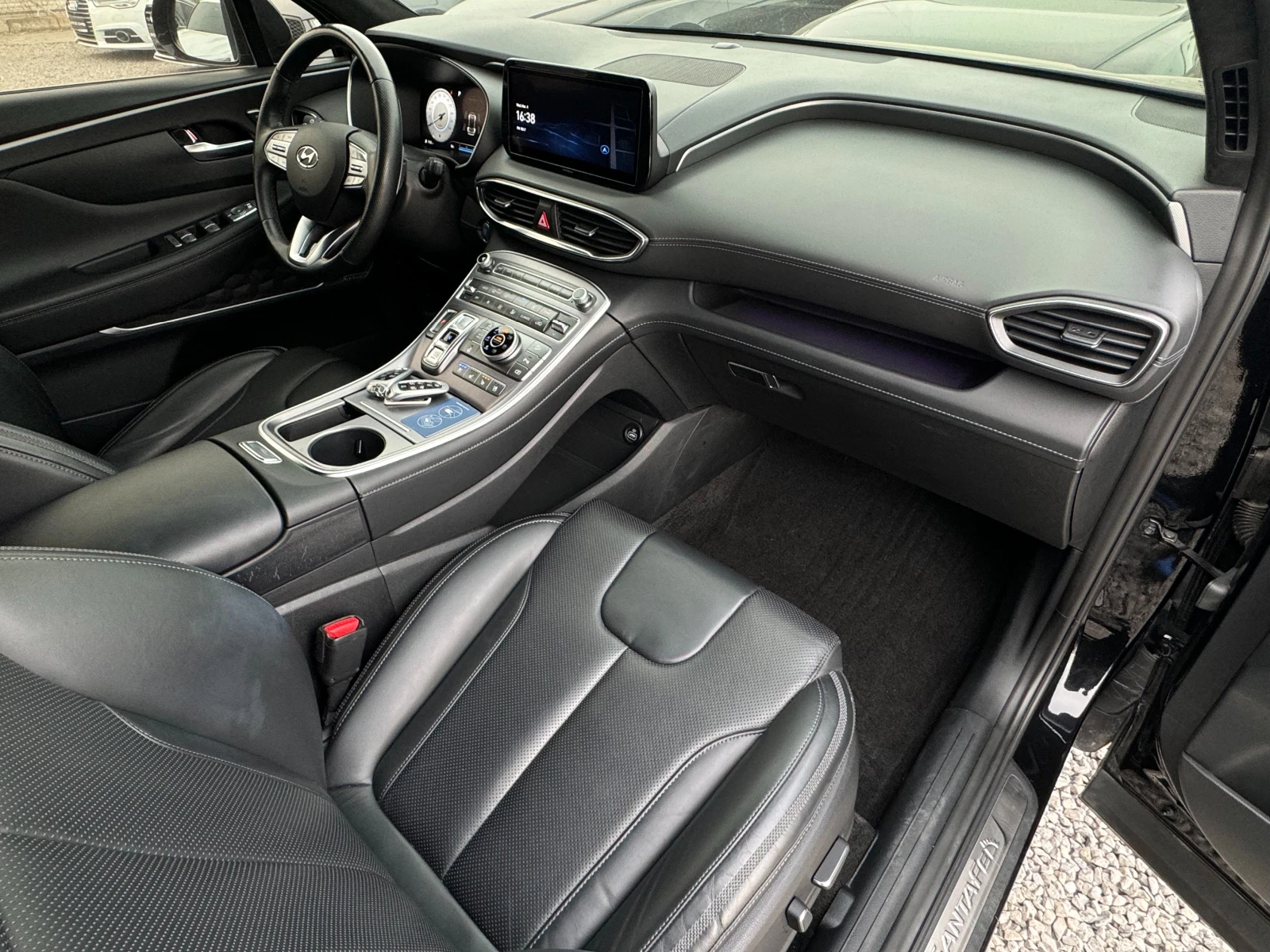 Hyundai Santa fe 2.2 CRDi 4WD/HTRAC ! Calligraphy !, снимка 11 - Автомобили и джипове - 53820300