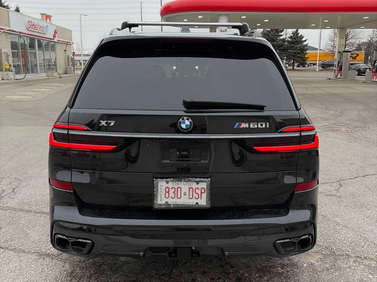 BMW X7 M60i xDrive/CARFAX/DIS/PANO/360 CAM/HUD/H/K, снимка 5 - Автомобили и джипове - 53831474