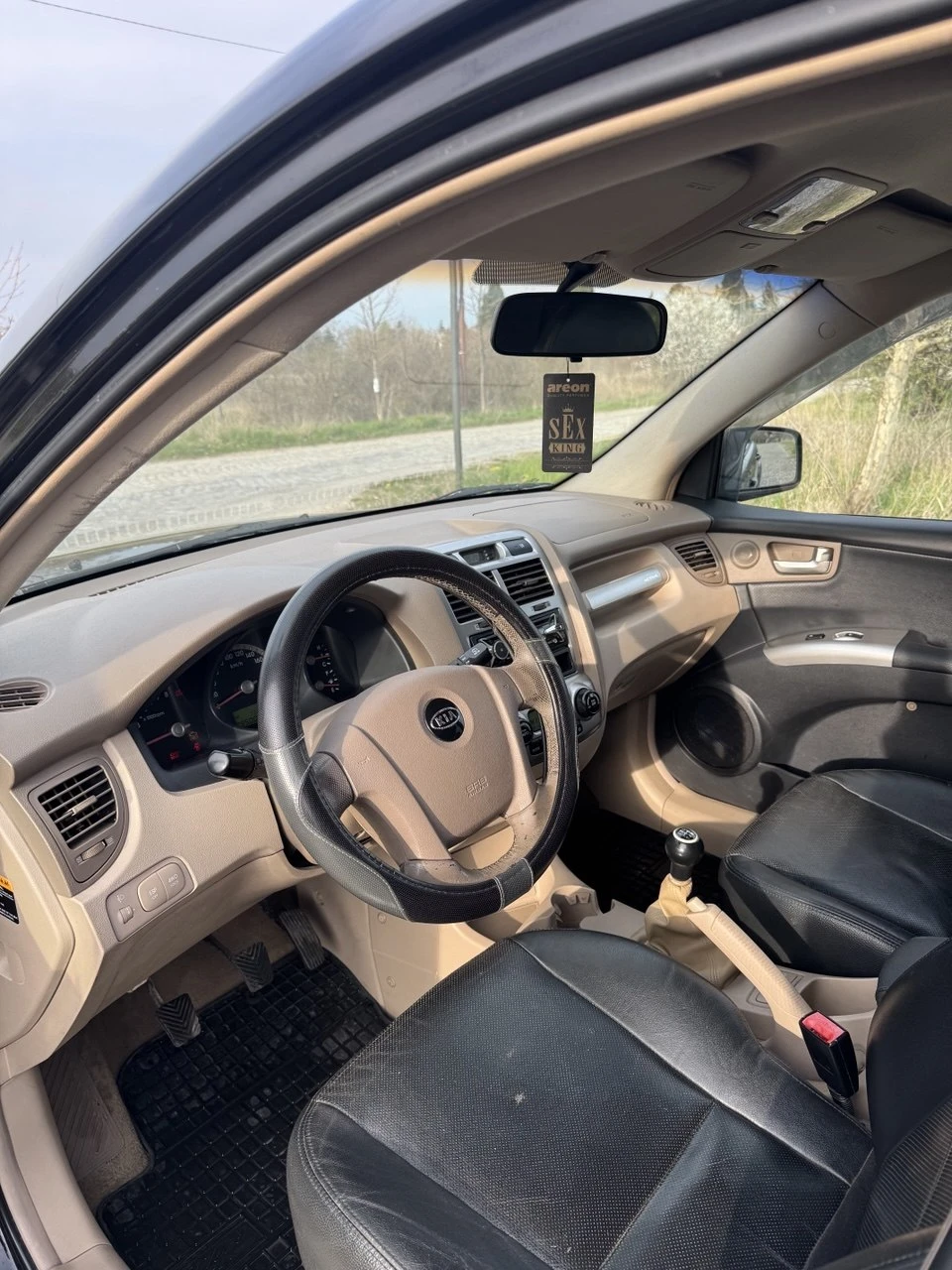Kia Sportage 2.0 ГАЗ НОВИ ГУМИ ОБСЛУЖЕНА, снимка 9 - Автомобили и джипове - 54663941