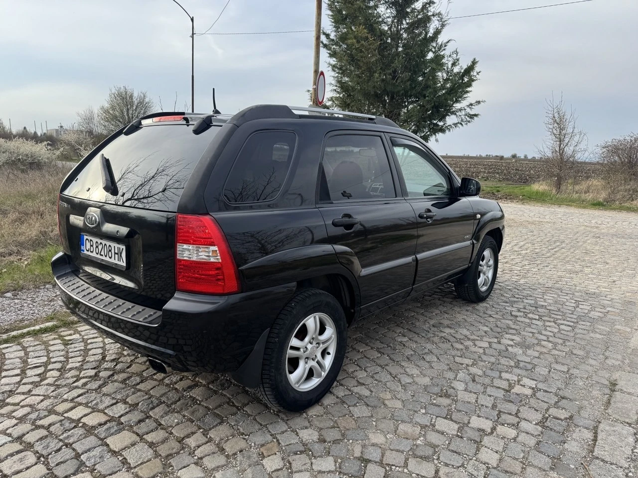 Kia Sportage 2.0 ГАЗ НОВИ ГУМИ ОБСЛУЖЕНА, снимка 6 - Автомобили и джипове - 54663941