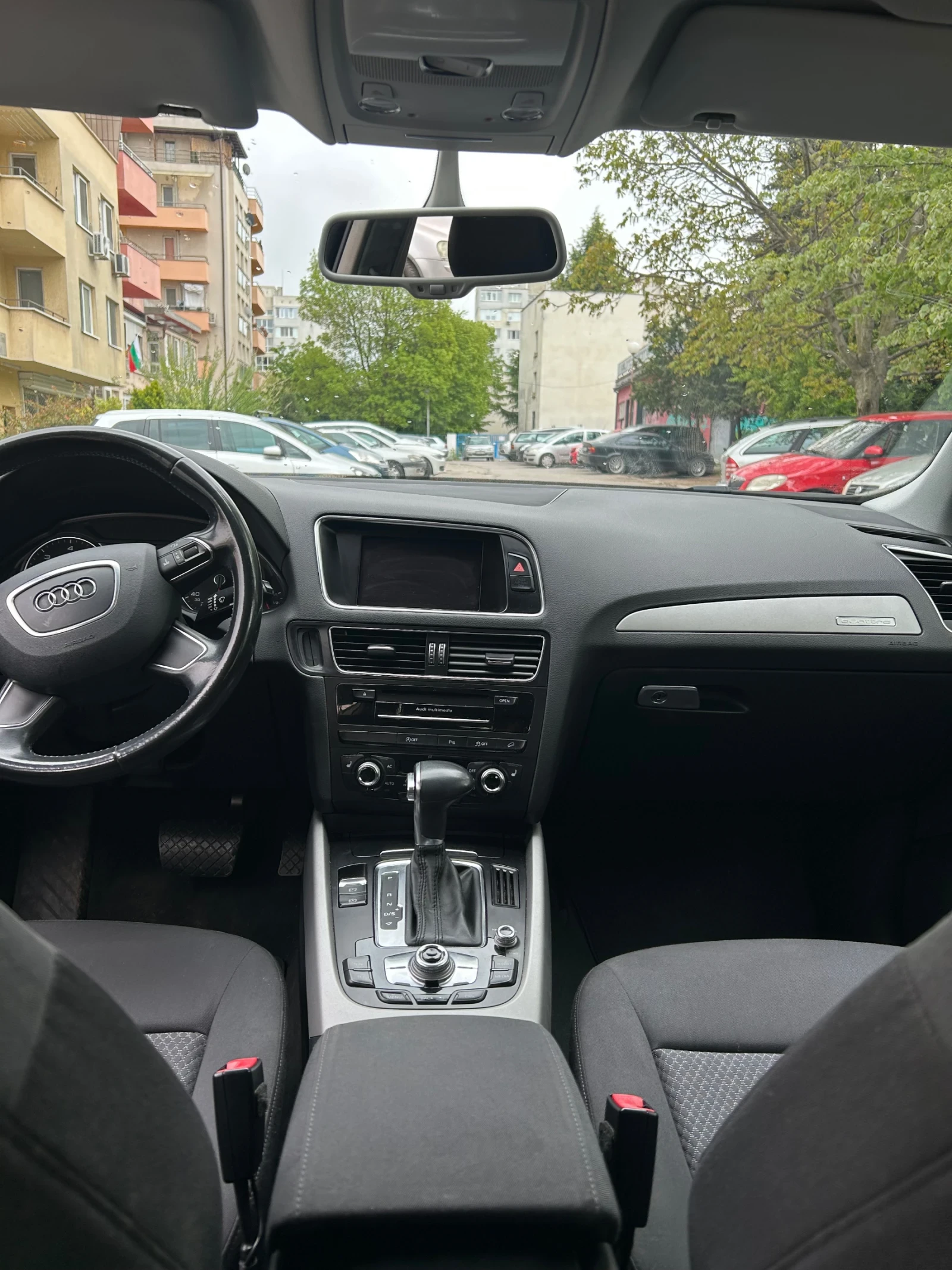 Audi Q5 2.0 TDI, снимка 7 - Автомобили и джипове - 54399455
