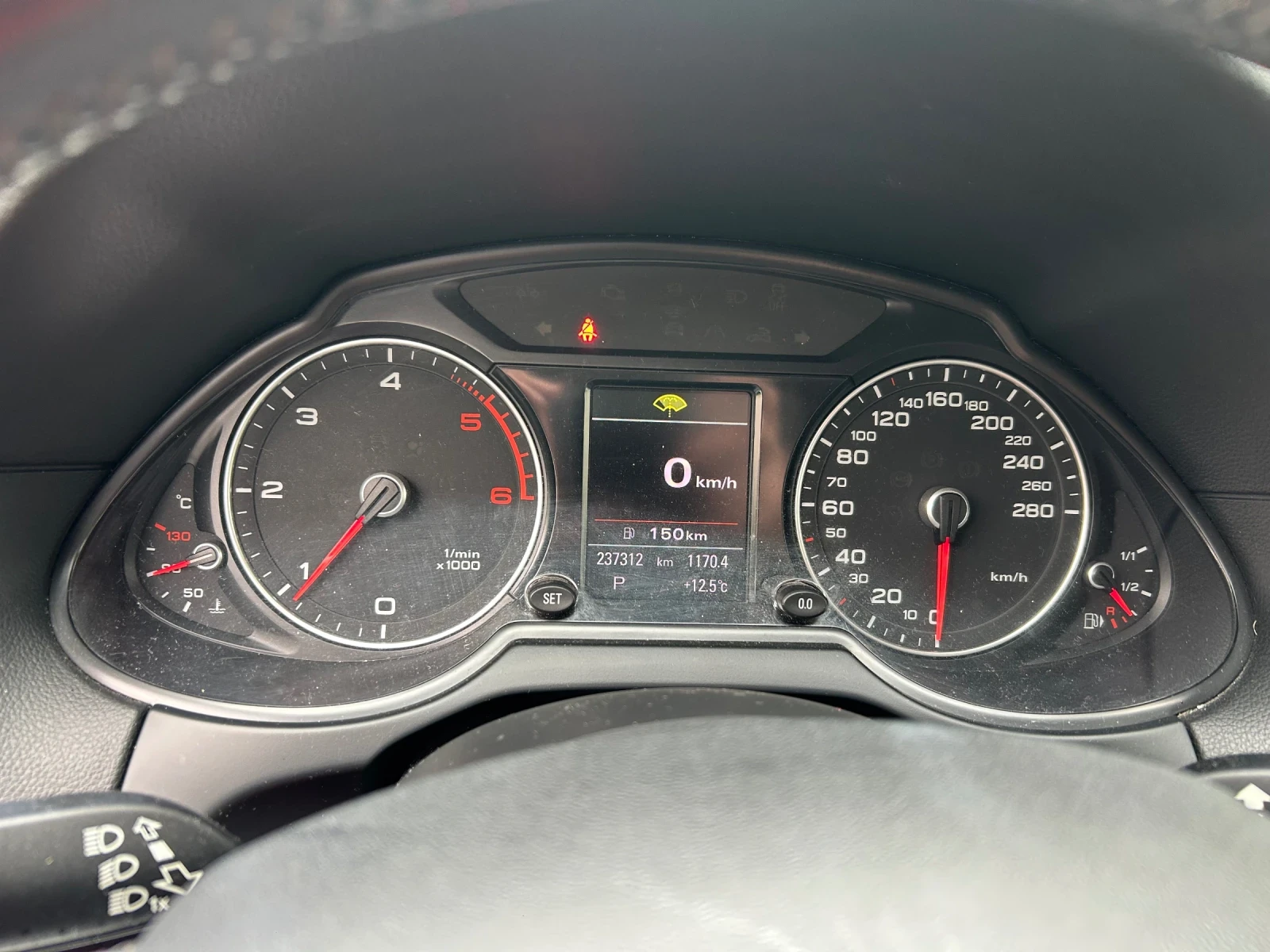 Audi Q5 2.0 TDI, снимка 9 - Автомобили и джипове - 54399455