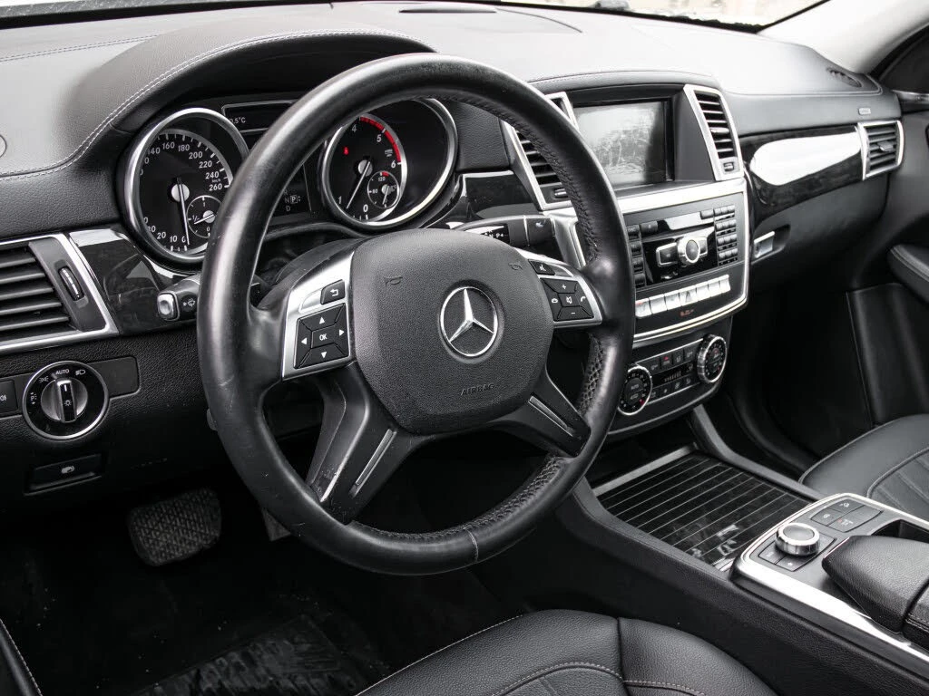 Mercedes-Benz GL 4MATIC/360 VIEW/LANE DEPARTURE/DRIVER ASSIST, снимка 7 - Автомобили и джипове - 54555267
