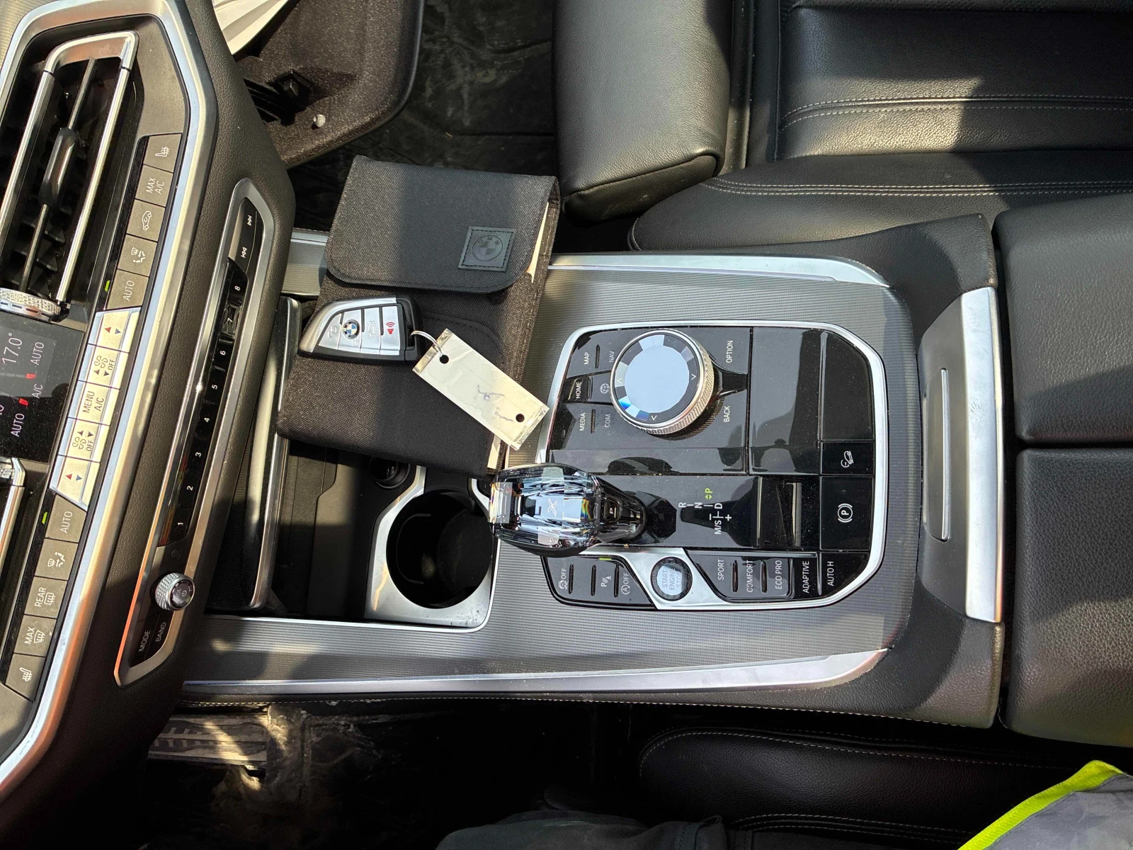 BMW X5 xDrive40i * CARFAX * АВТО КРЕДИТ * Цена до БГ * , снимка 13 - Автомобили и джипове - 54556513