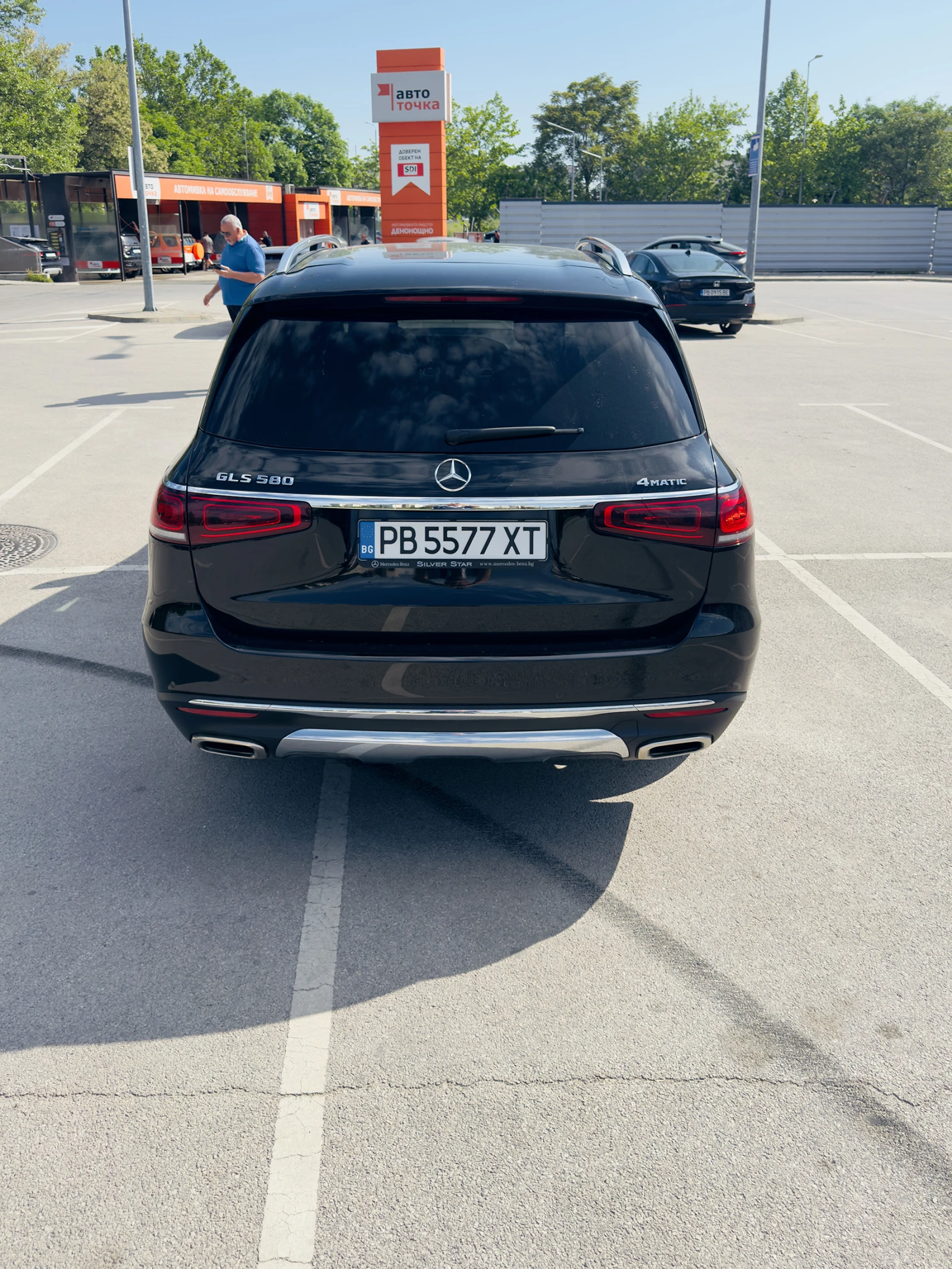 Mercedes-Benz GLS580 4M* DISTRONIK* Burmester* EQ BOOST* , снимка 6 - Автомобили и джипове - 54572196