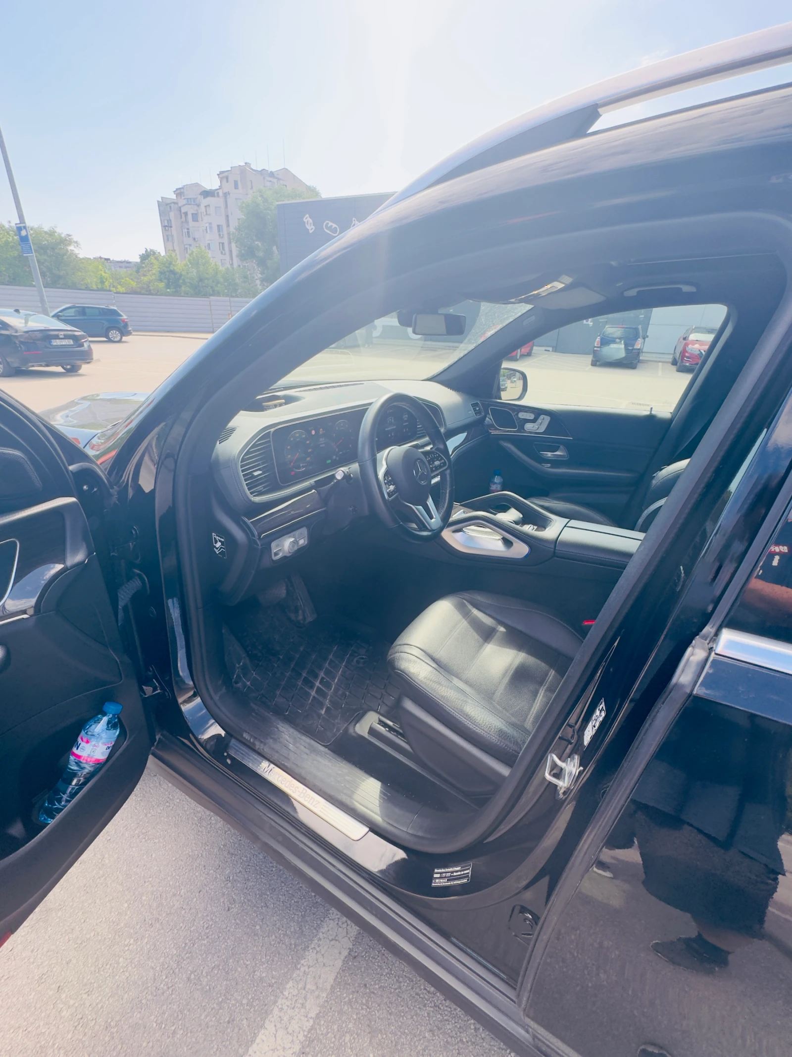 Mercedes-Benz GLS580 4M* DISTRONIK* Burmester* EQ BOOST* , снимка 9 - Автомобили и джипове - 54572196
