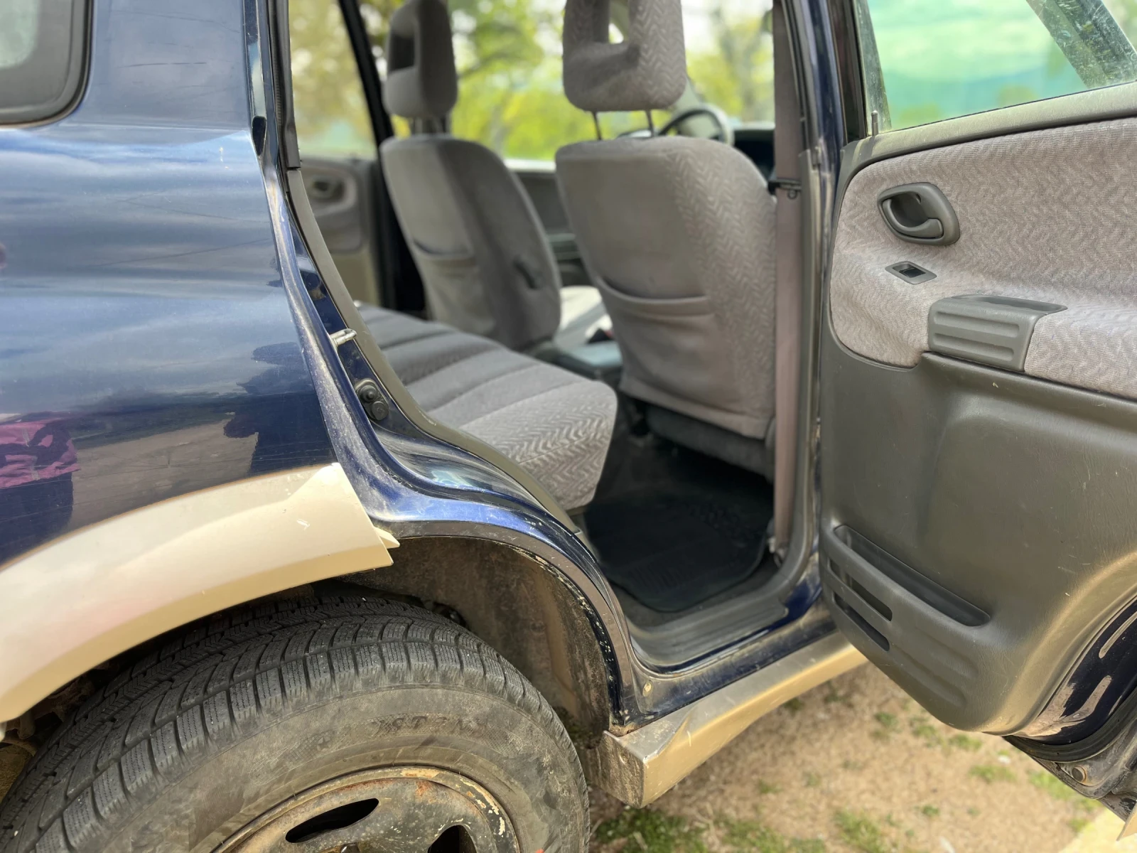 Suzuki Grand vitara 2.5 V6, снимка 7 - Автомобили и джипове - 54582099