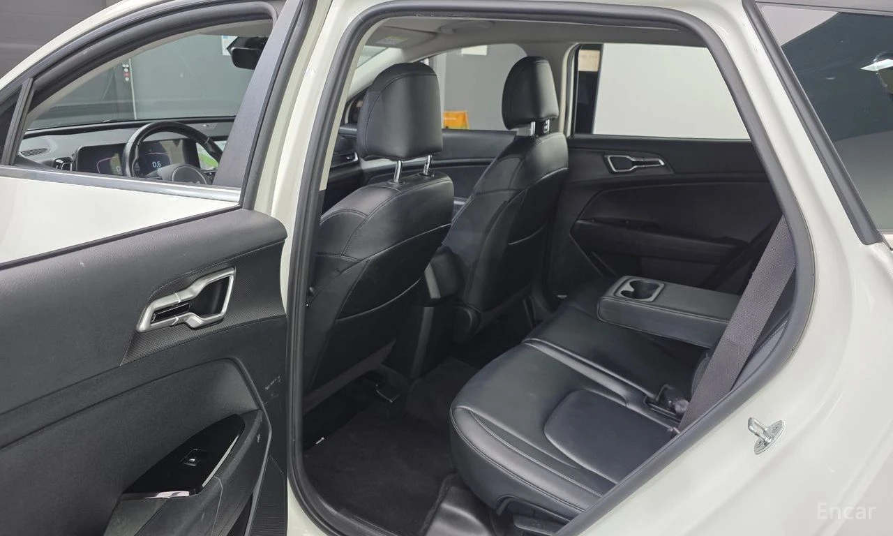 Kia Sportage 1.6 Turbo* Trendy* DISTRONIC* ПОДГРЕВ* КАМЕРА* , снимка 15 - Автомобили и джипове - 54881834