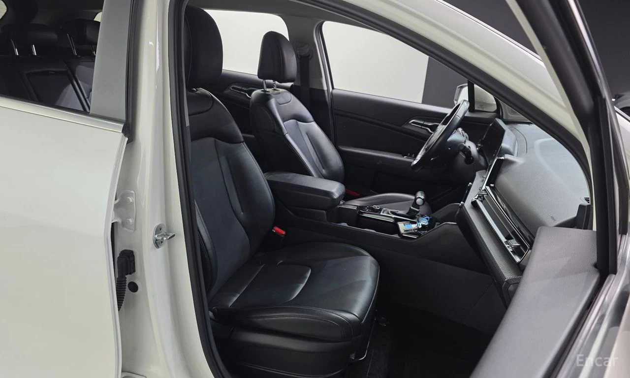 Kia Sportage 1.6 Turbo* Trendy* DISTRONIC* ПОДГРЕВ* КАМЕРА* , снимка 7 - Автомобили и джипове - 54881834